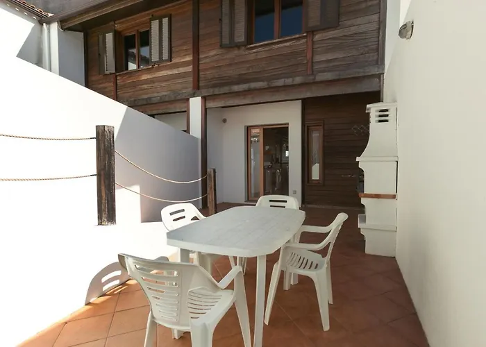 Unique Wooden * Óbidos